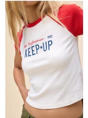 Daydreamer Keep - Ip short sleeve tee NWT